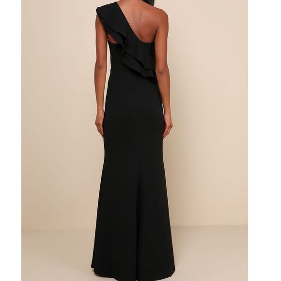 Lulus NWT Grand Beauty Black Ruffled One-Shoulder Mermaid Maxi Dress Medium - Picture 6 of 10
